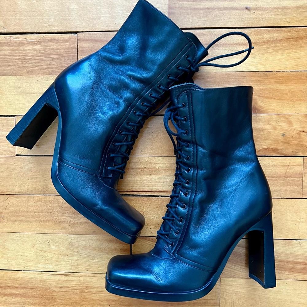 Vintage Y2K Aldo square toed leather boots